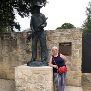 Meet your Posher, Jo-ann